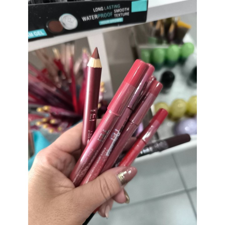 Lapiz delineador de labios TEI