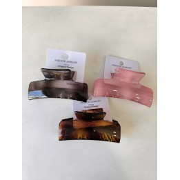 Broche rectangular transparente