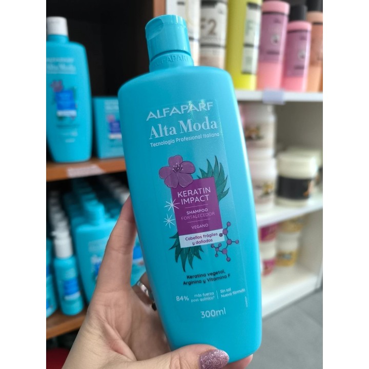 Shampoo fortalecedor de Keratina. Alfaparf 300ml