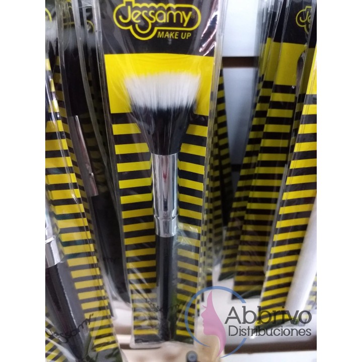 Brocha Profesional Fibra Óptica Chica P5820 – Jessamy
