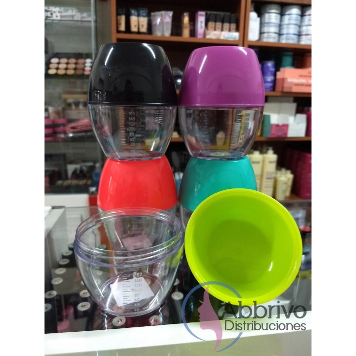 Coctelera plástica con graduación 160 ml 51846- Eurostil