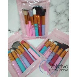 Set de brochas de colores x 10 unidades